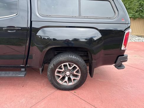 Used 2015 GMC Canyon SLE w/ All-Terrain Package AWD/4WD image 35