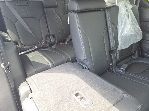New 2026 Honda Pilot Touring image 22