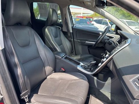Used 2016 Volvo XC60 T6 Platinum w/ Climate Package AWD/4WD image 30