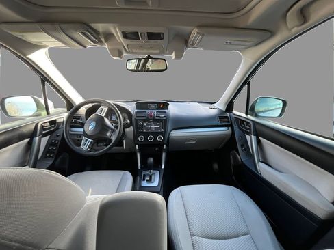 Used 2015 Subaru Forester 2.5i Premium image 9