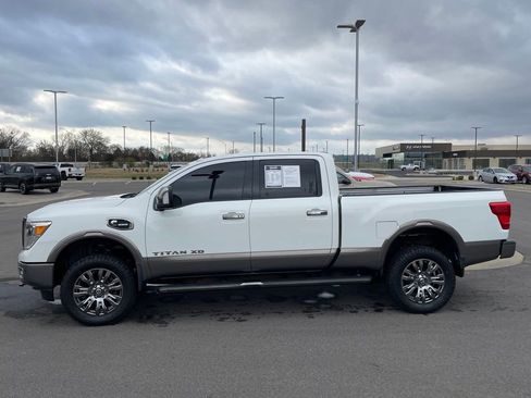Used 2019 Nissan Titan Platinum Reserve w/ Platinum Utility Package image 4