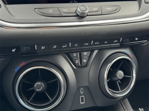 New 2025 Chevrolet Blazer LT w/ Convenience Package image 15