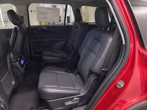 New 2025 Lincoln Aviator AWD w/ Equipment Group 101A image 11