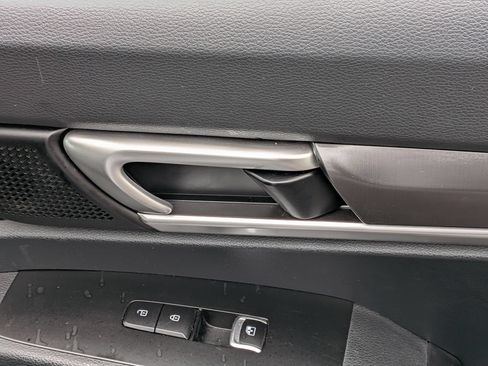 Used 2025 Kia Telluride S FWD image 37
