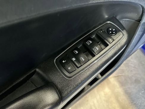 Used 2020 Dodge Charger SXT w/ Leather Interior Group image 19