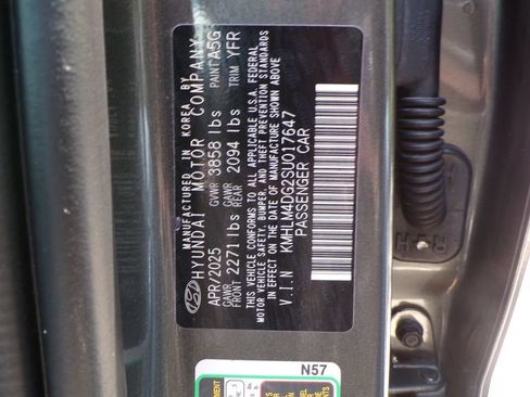 Used 2025 Hyundai Elantra Sport FWD image 32