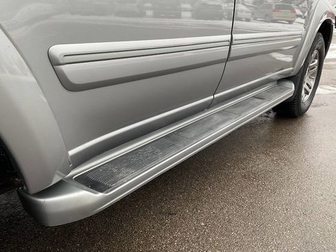 Used 2007 Toyota Sequoia SR5 image 41