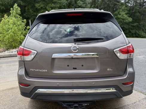 Used 2014 Nissan Pathfinder SL FWD image 6