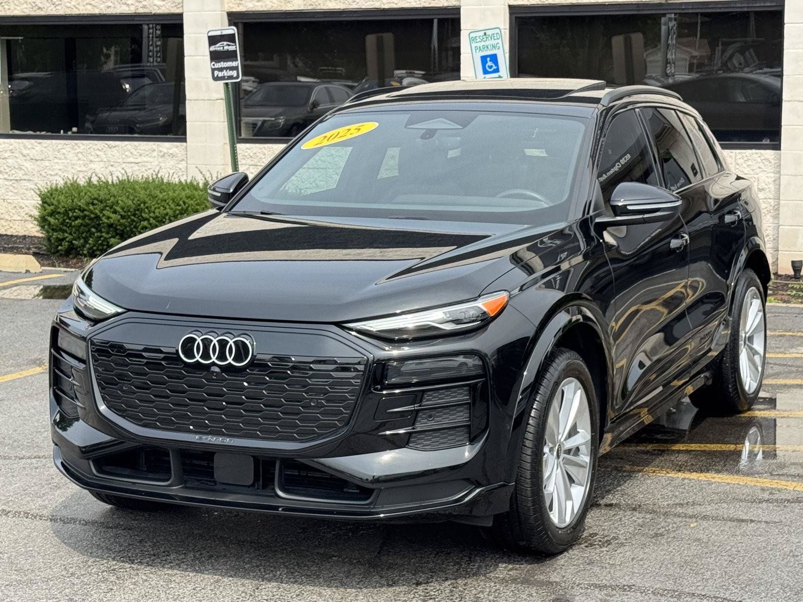 Used 2025 Audi Q6 e-tron Premium w/ Convenience Package RWD image 18