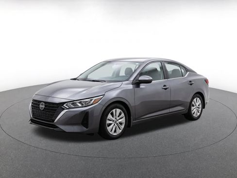 Used 2025 Nissan Sentra S FWD image 3