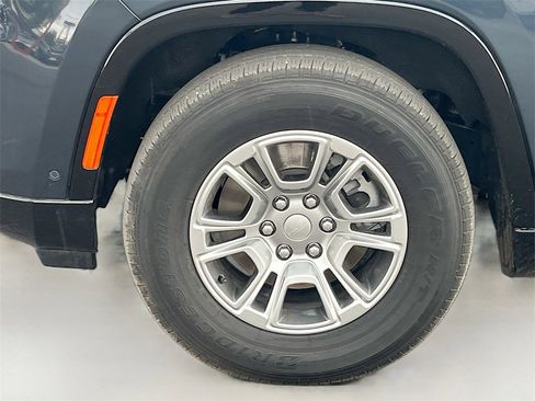 Used 2024 Jeep Wagoneer 4WD image 33