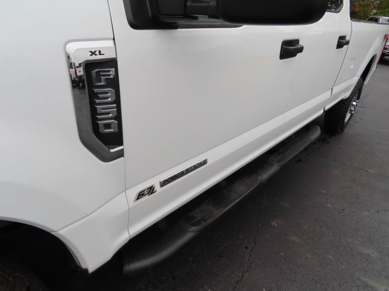 Used 2017 Ford F350 XL w/ Power Equipment Group AWD/4WD image 13