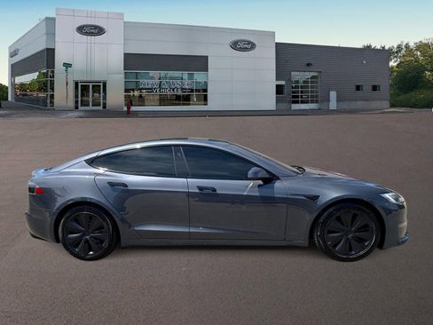 Used 2022 Tesla Model S Plaid AWD/4WD image 11
