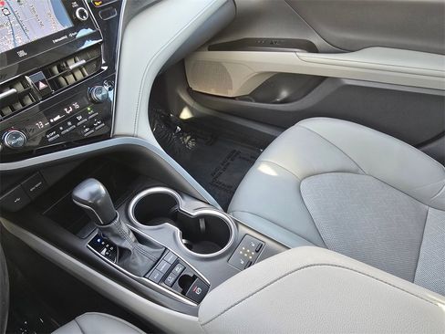 Certified 2021 Toyota Camry XLE w/ Navigation Upgrade Package image 40