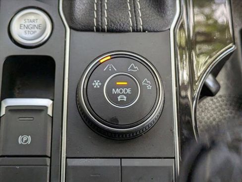 Used 2022 Volkswagen Atlas SE image 18