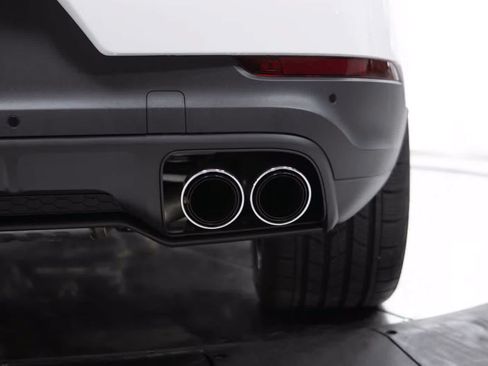 Certified 2026 Porsche Cayenne AWD/4WD image 20