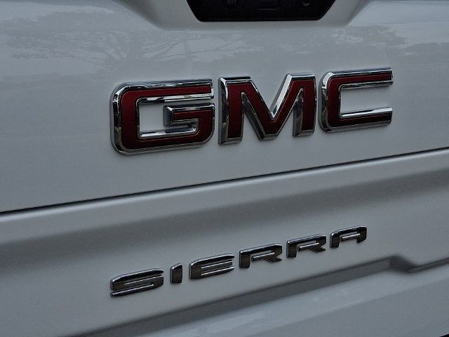 Used 2023 GMC Sierra 1500 AT4 w/ AT4 Premium Package AWD/4WD image 32