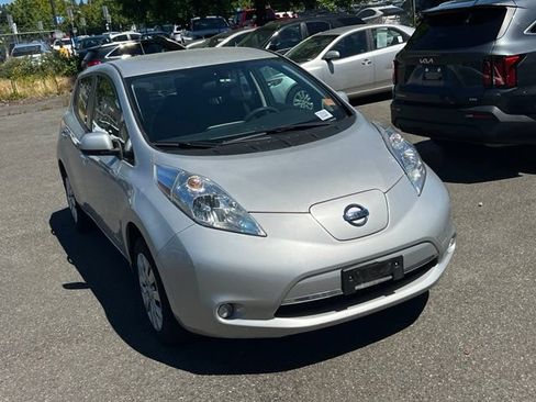 Used 2016 Nissan Leaf S w/ Charger Package FWD image 7