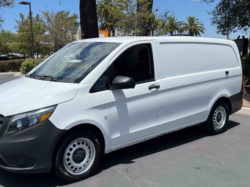 Used 2022 Mercedes-Benz Metris image 38