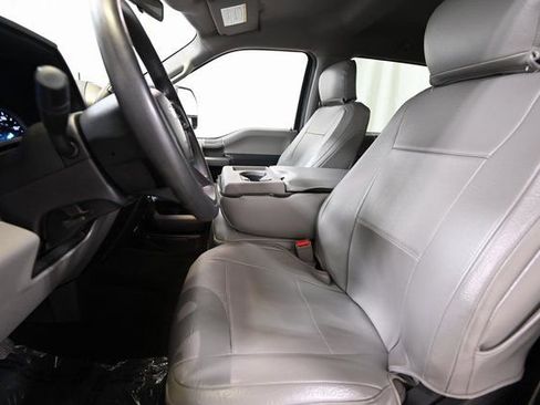 Used 2017 Ford F350 XLT w/ XLT Premium Package AWD/4WD image 8
