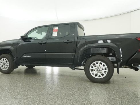New 2025 Toyota Tacoma SR5 image 12