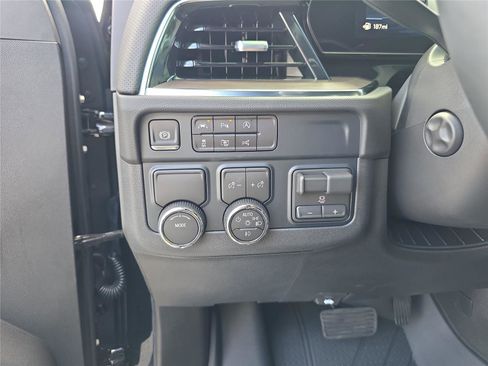 Used 2026 Chevrolet Tahoe Premier w/ Sun And Tow Package image 31