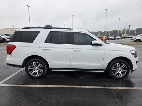 Used 2023 Ford Expedition XLT AWD/4WD image 4