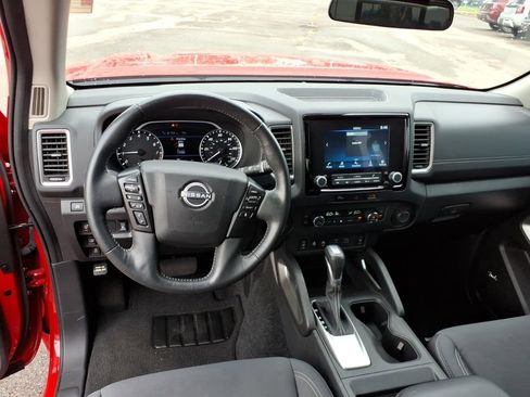 Certified 2024 Nissan Frontier SV w/ Technology Package RWD image 7