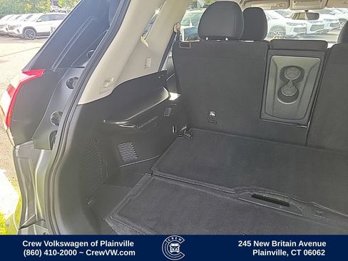 Used 2018 Nissan Rogue SV AWD/4WD image 49