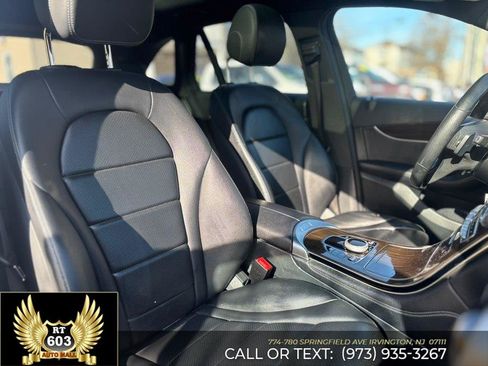Used 2018 Mercedes-Benz GLC 300 4MATIC image 16