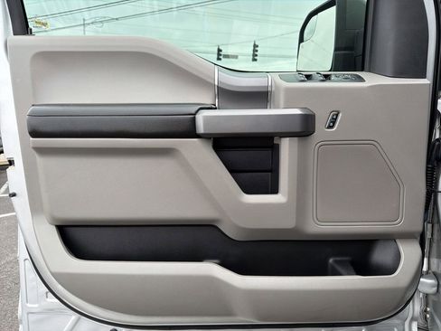 Used 2019 Ford F150 XLT w/ Equipment Group 302A Luxury image 31