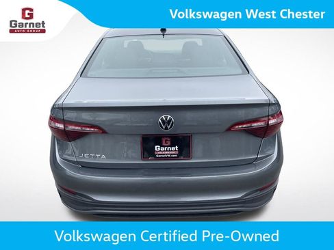 Certified 2024 Volkswagen Jetta Sport FWD image 4