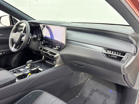 Used 2023 Lexus RX 500h F Sport image 15