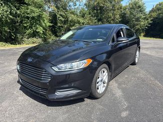 Used 2015 Ford Fusion SE FWD video 1