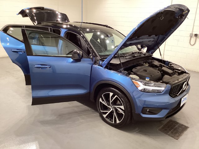 Used 2021 Volvo XC40 T5 R-Design w/ Climate Package AWD/4WD image 8