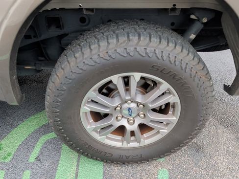 Used 2018 Ford F150 Lariat w/ Trailer Tow Package AWD/4WD image 10