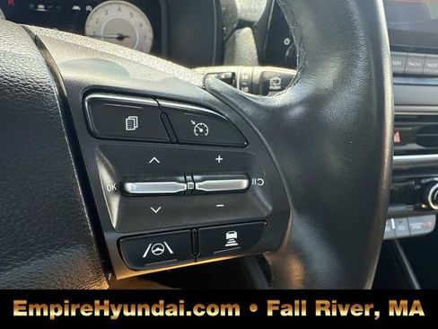 Used 2023 Hyundai Kona Limited AWD/4WD image 30