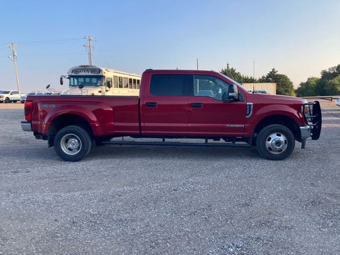 Used 2022 Ford F350 XLT w/ XLT Value Package AWD/4WD image 8