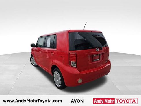 Used 2014 Scion xB FWD image 4