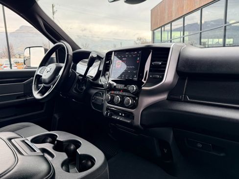 Used 2021 RAM 2500 Big Horn w/ Level 1 Equipment Group image 14