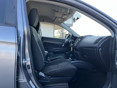 Used 2016 Mitsubishi Outlander Sport ES image 31