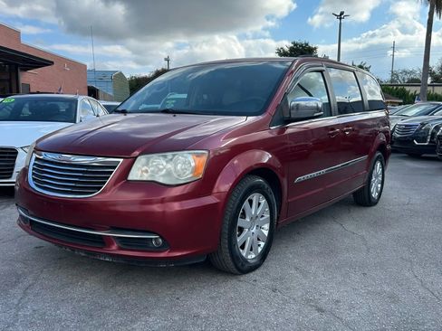 Used 2011 Chrysler Town & Country Touring-L w/ Entertainment Group #2 image 2