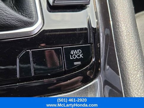Used 2024 Jeep Compass Latitude AWD/4WD image 23