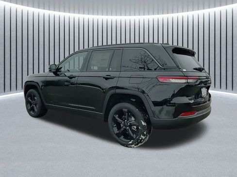 New 2026 Jeep Grand Cherokee Limited w/ Limited Altitude Package image 14