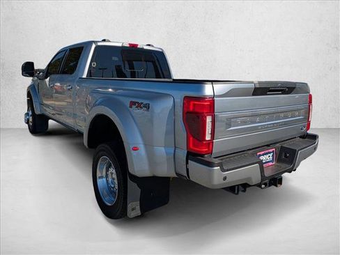 Used 2022 Ford F450 Platinum w/ FX4 Off-Road Package image 7