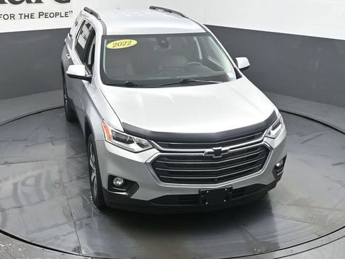 Used 2020 Chevrolet Traverse LT w/ LT Premium Package FWD image 49