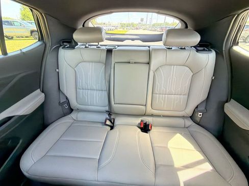 New 2026 Buick Envista Avenir image 13