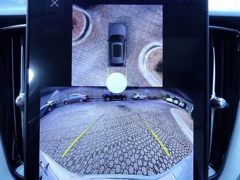 New 2026 Volvo XC60 B5 Ultra w/ Protection Package Premier image 22