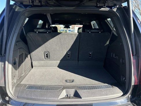 Used 2023 GMC Yukon Denali image 12