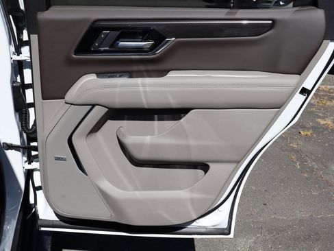 New 2026 GMC Yukon Elevation w/ LPO, Floor Liner Package image 23
